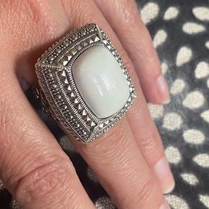 Large white agate Sterling silver ring